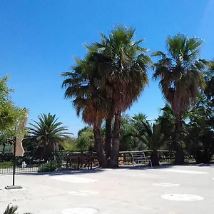 https://tenuta-roveto.sicilyhotelsitaly.net