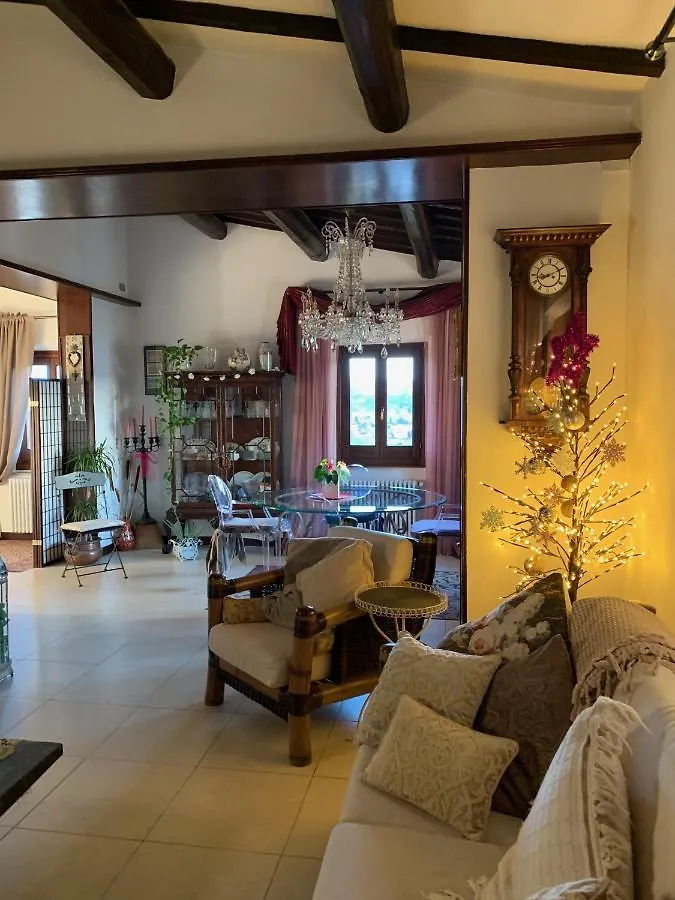 B&B L'Orologio Signa Bed & Breakfast